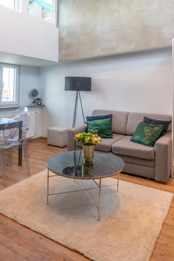 Warynskiego 9 - Piekna Panorama Miasta - Smart Tv 42 Cale - Wifi - Ekspres Kapsulkowy - W Pelni Wyposazona Kuchnia Varsovia Exterior foto